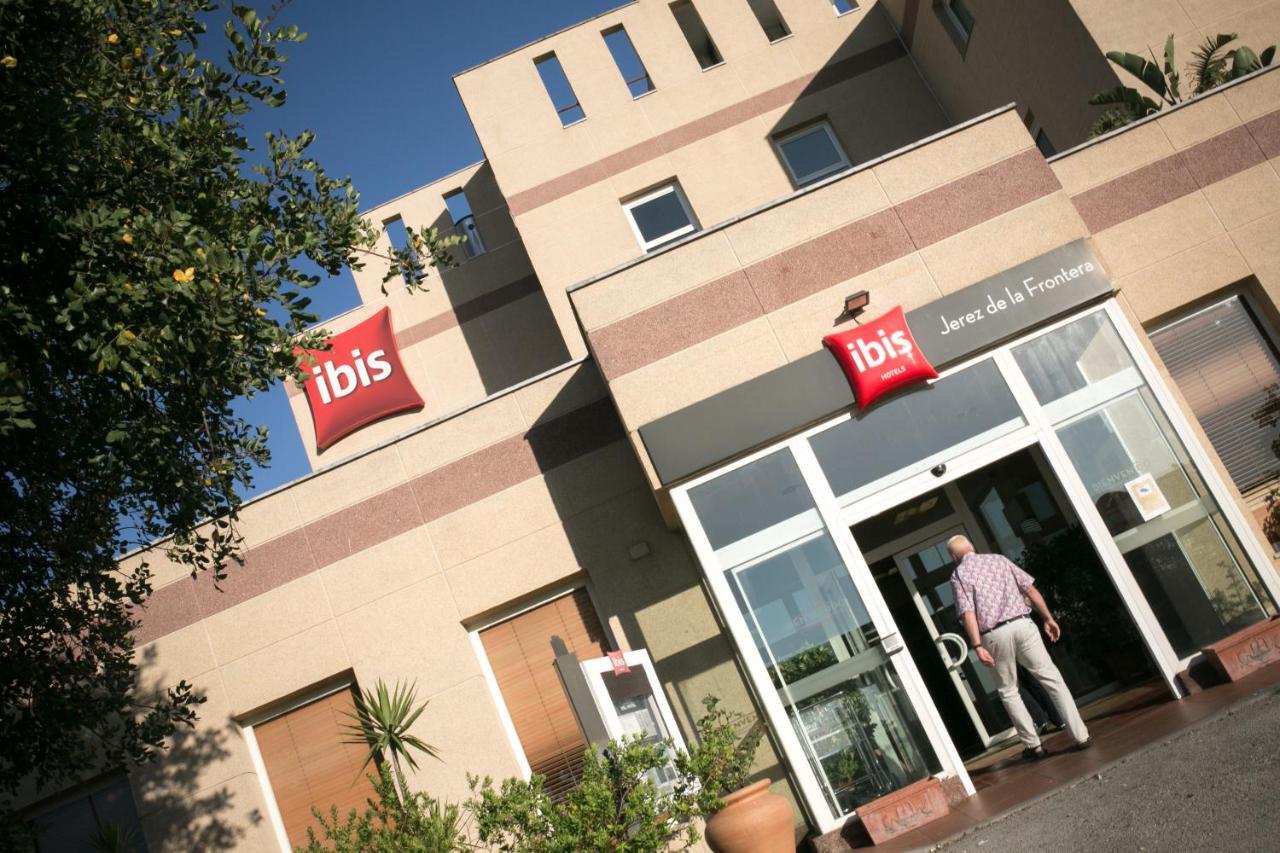 Готель Ibis Jerez De La Frontera Cadiz Екстер'єр фото